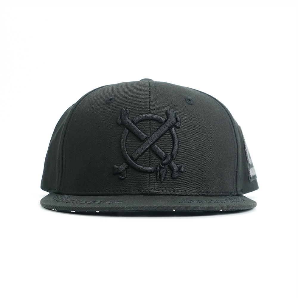 CROSSBONES 21 SNAPBACK