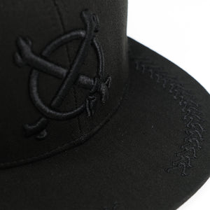 CROSSBONES 21 SNAPBACK