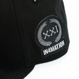 CROSSBONES 21 SNAPBACK