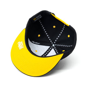 BUGGING OUT SNAPBACK